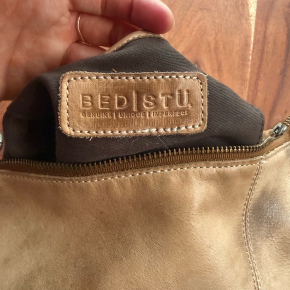 Bed Stu Leather Crossbody Bag - Picture 4 of 5